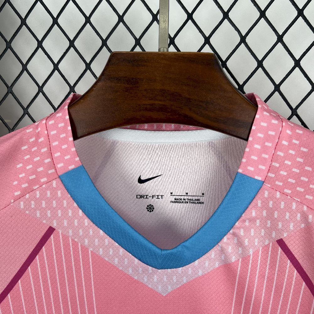 Maillot Paris (PSG) concept Rose 2025-26