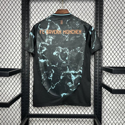 Maillot Bayern Munich Extérieur Noir 24/25